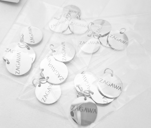 1547 Kółeczko blaszka grawerowana z logo Dla firm HURT 8 mm