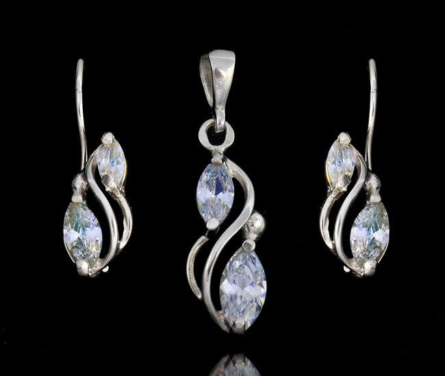 480/437 komplet srebrny 925 kolczyki wisiorek listki z cyrkoniami