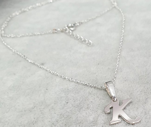 1119 naszyjnik literka, alfabet, dowolny inicjał srebrny