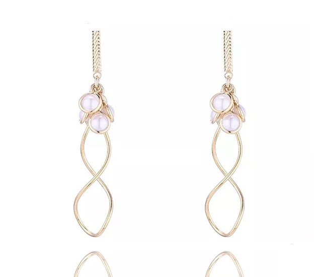 599/1082 kolczyki złocone z perłami