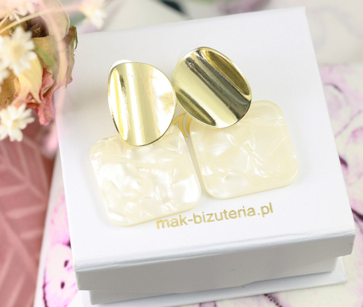 599/1115 kolczyki akrylowe imitacja masy perłowej