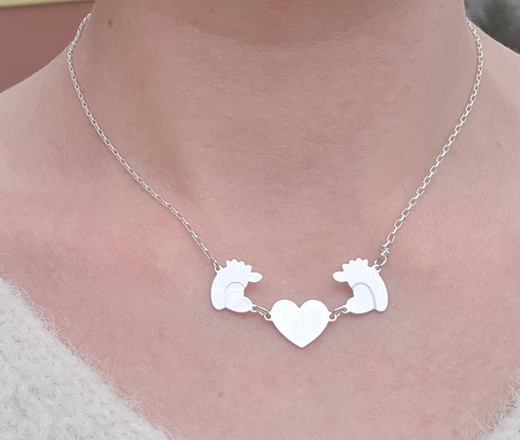 1242 naszyjnik srebrny 925 na łańcuszku serce stópki