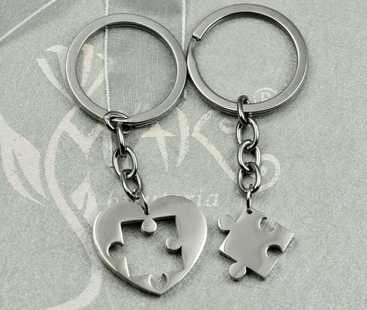 BK915 Breloki do kluczy dla zakochanych serce puzzel grawer
