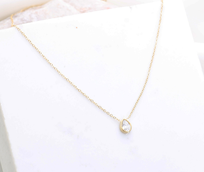 Naszyjnik pozłacana stal szlachetna, kropelka wysadzana cyrkonią 1857/19